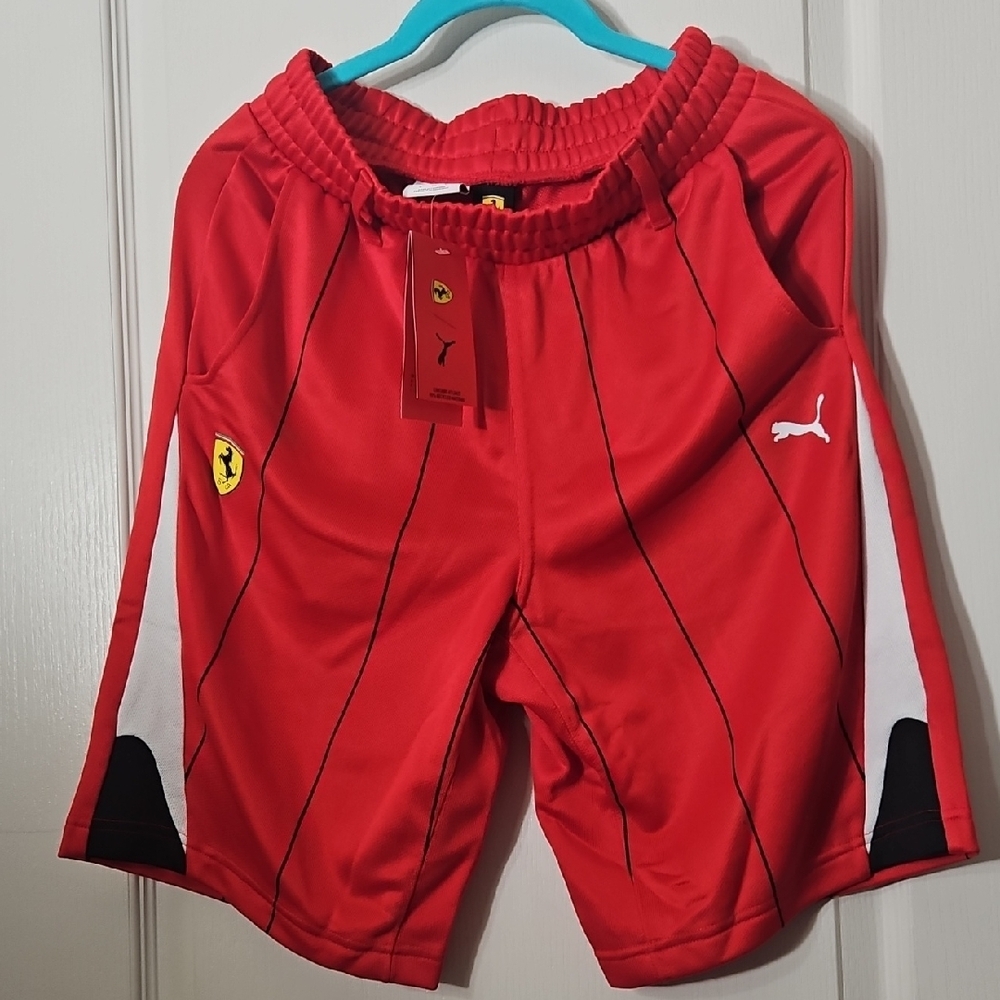 Puma Mens Ferrai Red and Black Sports Shorts - NWT